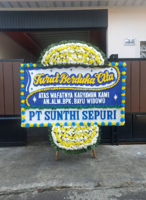 Papan Bunga Duka di Pulau Burung