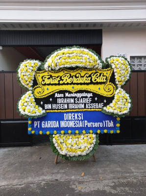 Papan Bunga Duka di Pulau Burung